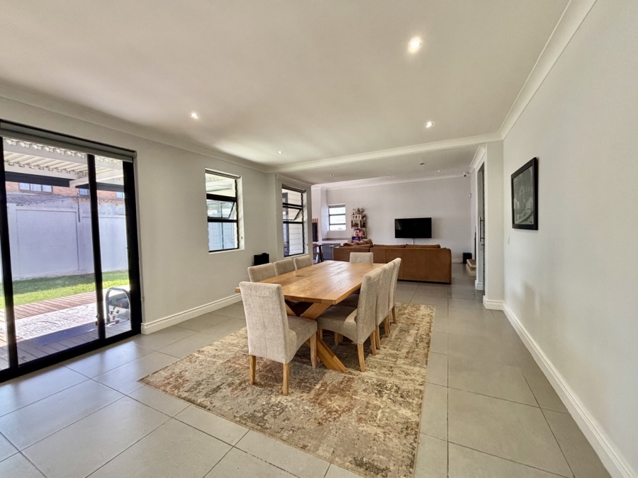 To Let 3 Bedroom Property for Rent in Vierlanden Western Cape